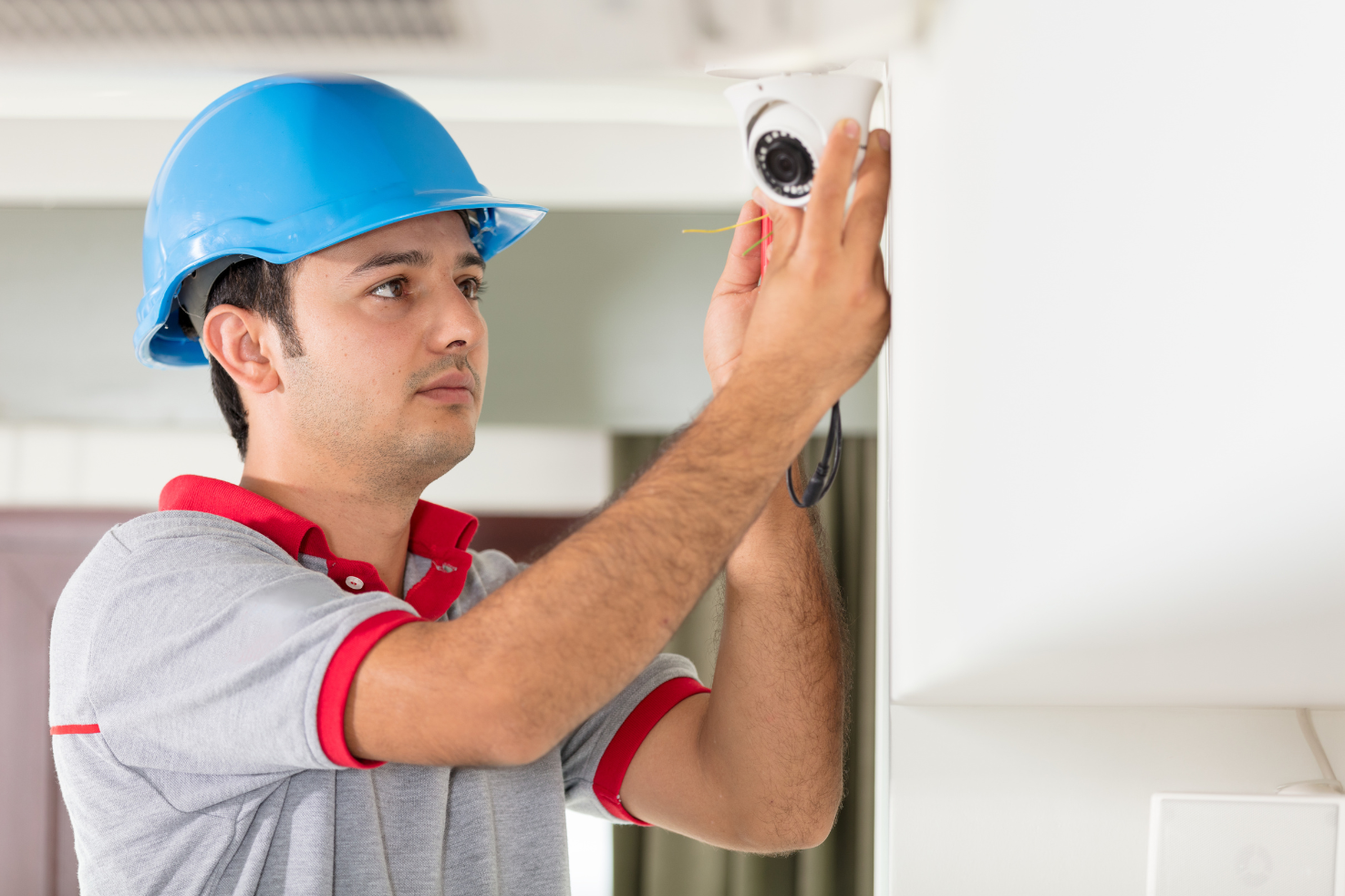 You are currently viewing Tips for hiring a security camera service provider to Protect Your Business